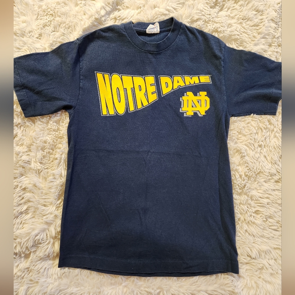 Vintage 90s Notre Dame shirt, size medium, made in the USA